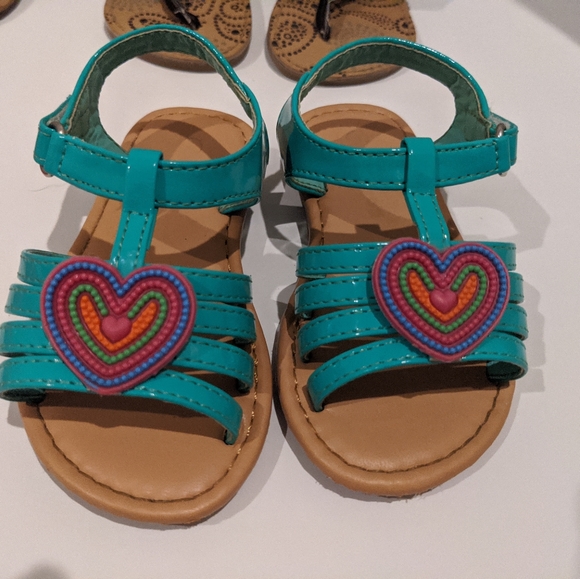 Lot of sandals size 4 - Picture 3 of 5